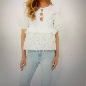 Tuckernuck MOON RIVER Exclusive White Ruffle Eyelet Top size L
